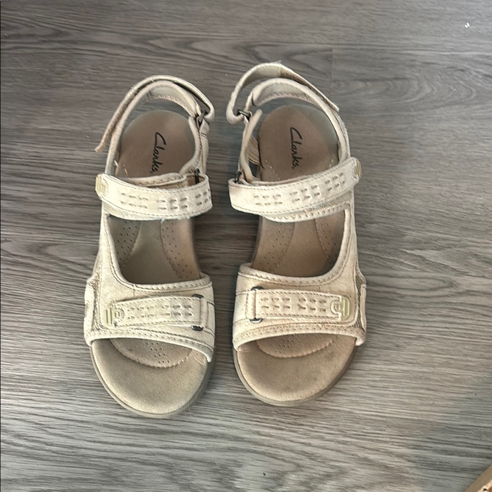 Clarks Light Tan Sandals